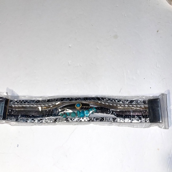 NWOT Feather Leather Wrap Bracelets for Women Braided Boho Multi-Layer Bangle - Picture 3 of 7